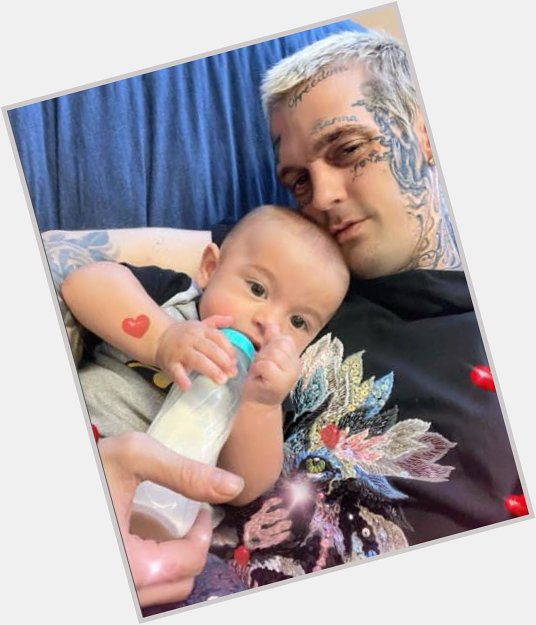Let s wish Aaron Carter son a Happy Birthday for him. Happy 1st Birthday Prince. 