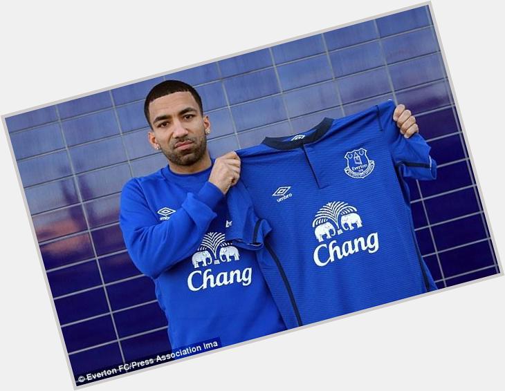 This flying machine is 28 today happy birthday AARON LENNON 