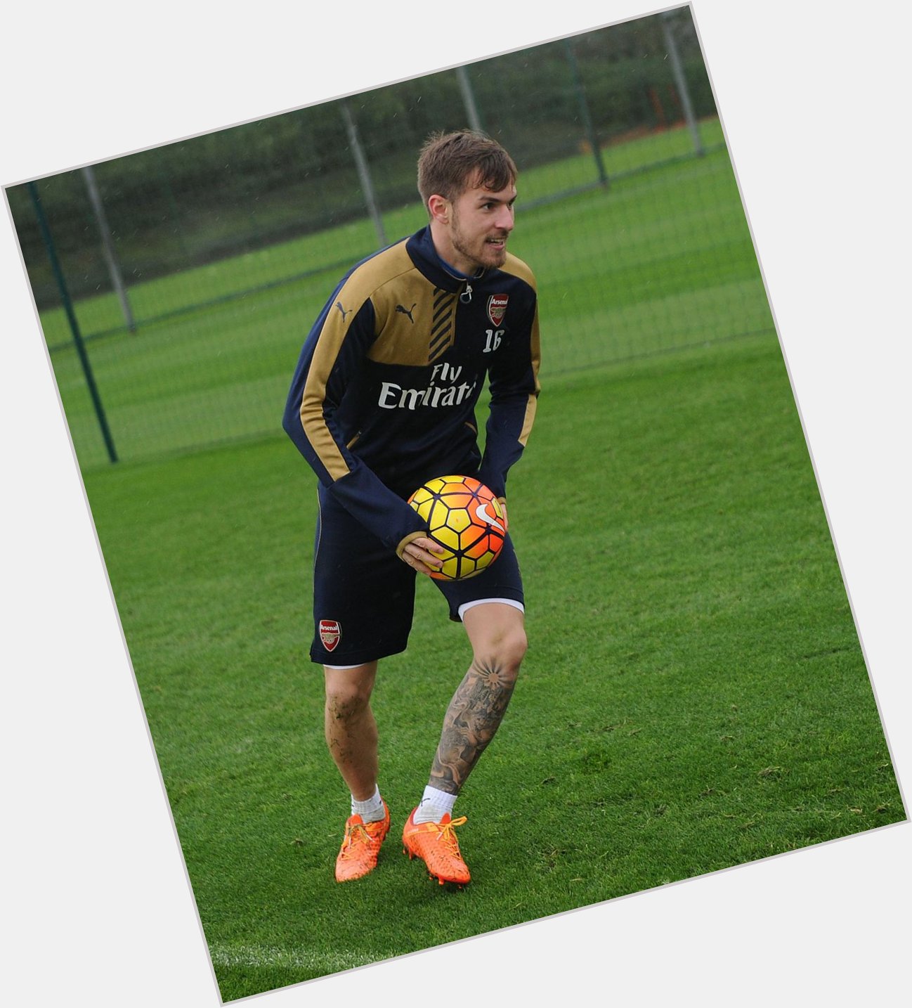 Happy Birthday Aaron Ramsey...... we hope to assist you with a 3points az birthday gift tonight 