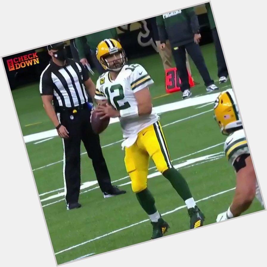 Happy birthday to Aaron Rodgers, one of the OGs of the no-look pass   