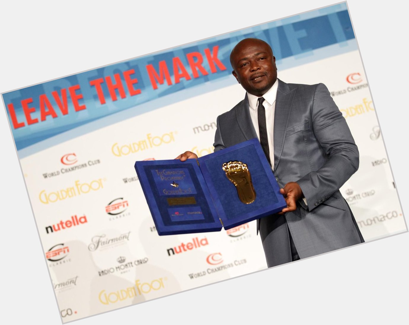 HAPPY BIRTHDAY to one of the greatest African players to have played the game. Abedi Pele is 50 today. 