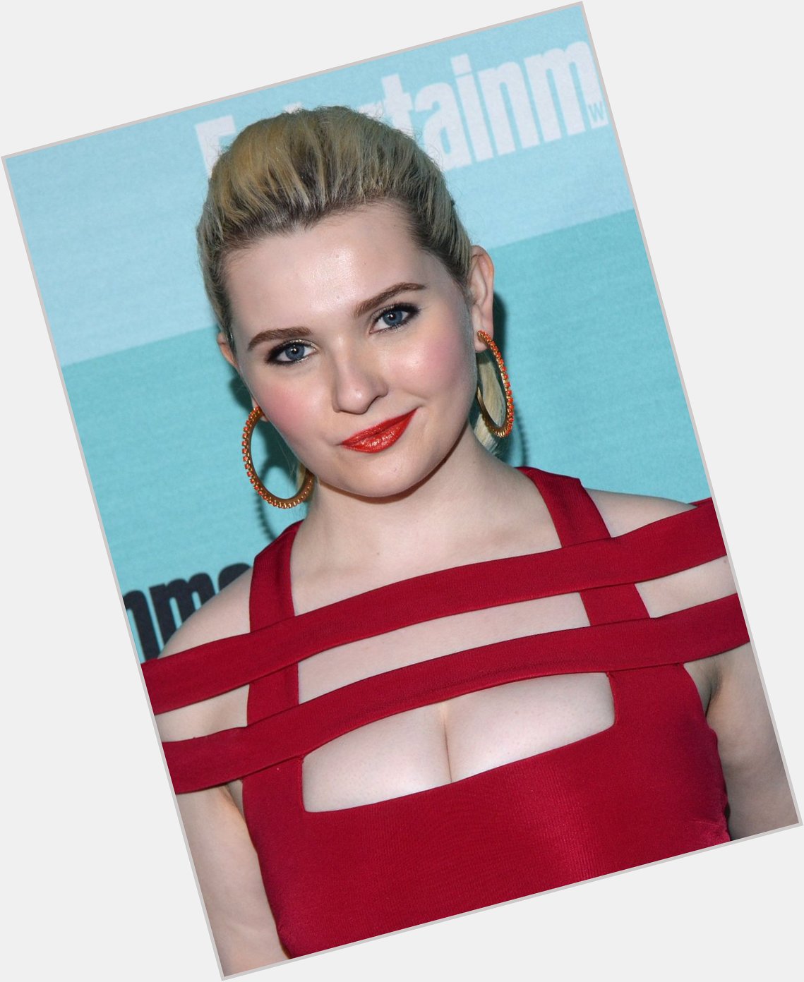 Happy birthday to the underrated Abigail Breslin! 