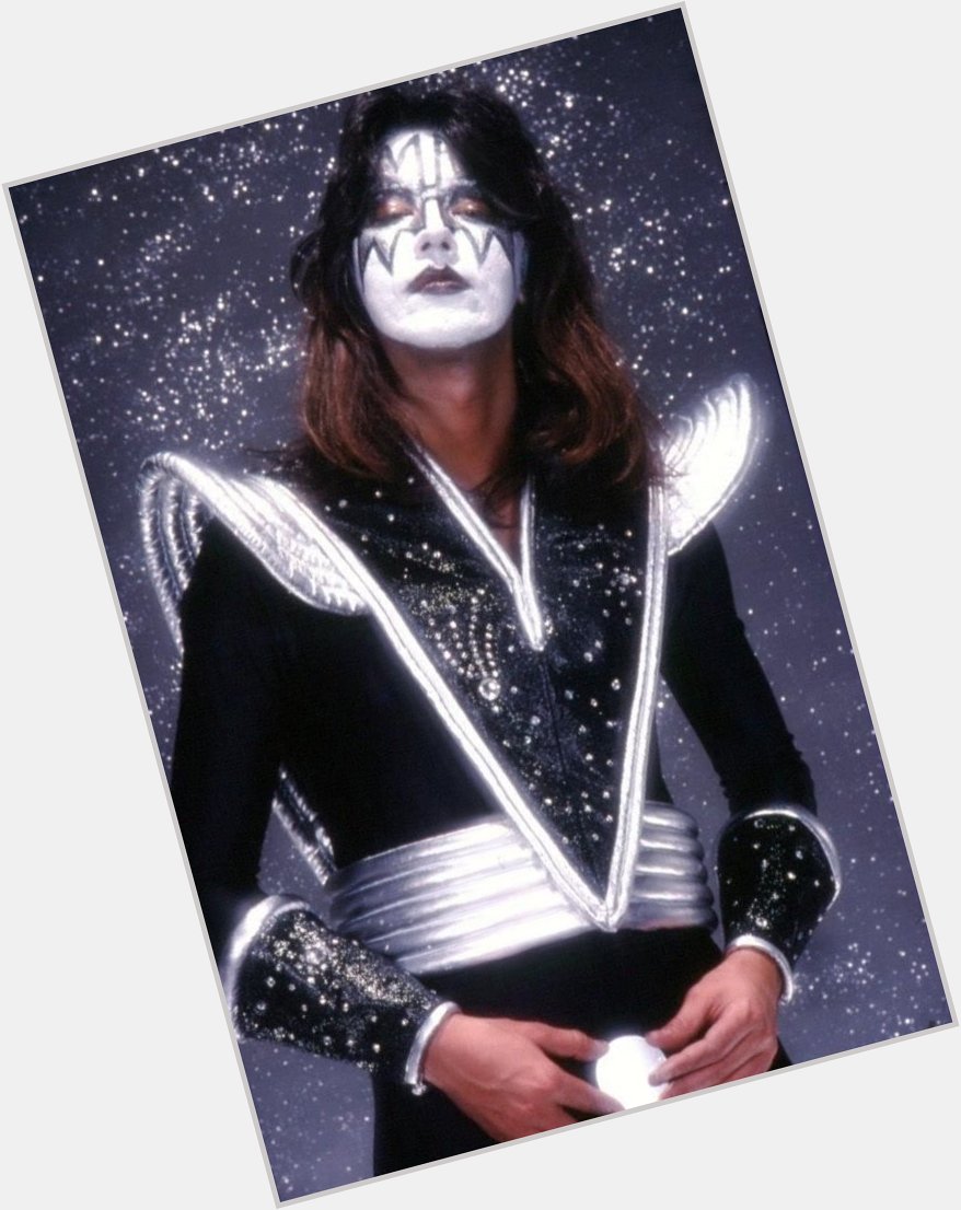 Happy 71st birthday to the one and only Ace Frehley, who was born on this day in 1951. 