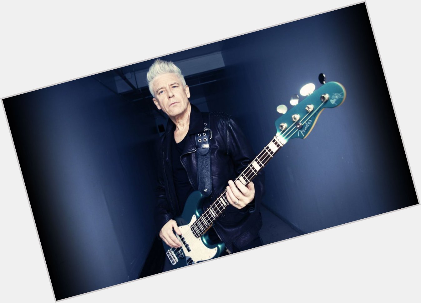 Happy Birthday to bass player and DR Artist Adam Clayton! Adam plays our Sunbeam bass strings. 