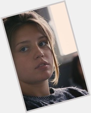 Happy Birthday to Adèle Exarchopoulos (22) 