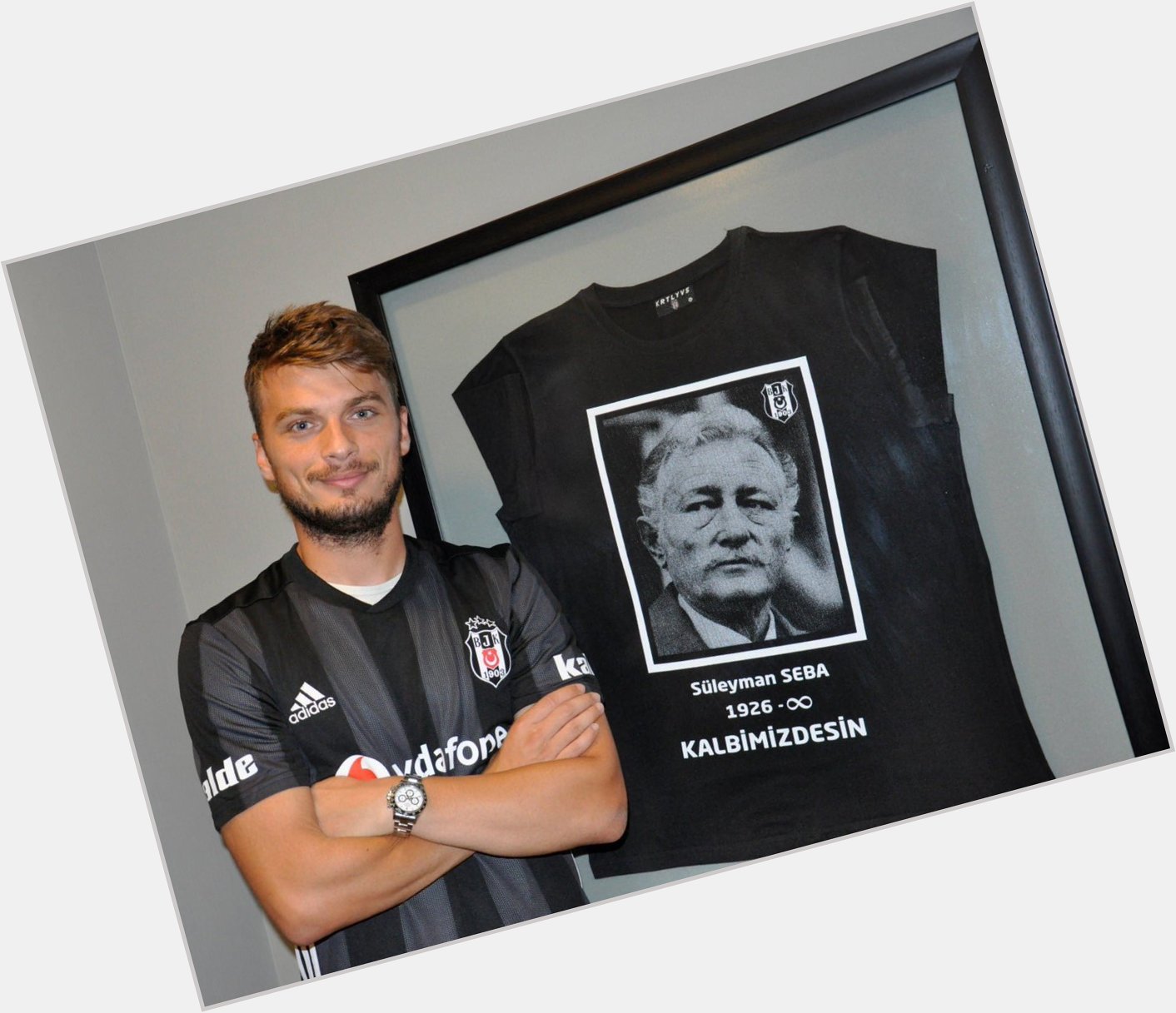 Happy 27th birthday to Adem Ljajic! Have a good one  