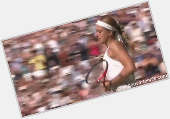 Happy Birthday Agnieszka Radwanska, the player who did one of the weirdest handshakes in tennis history. 