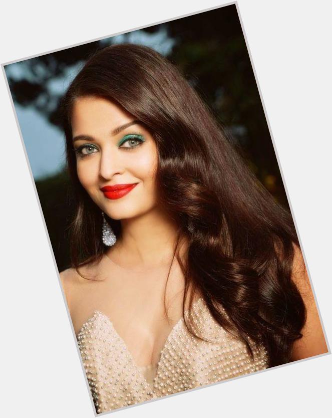 Happy bday 2 the "Most Beautiful Women in the World", the ultimate diva, the Godess of beauty, Aishwarya Rai Bachchan 