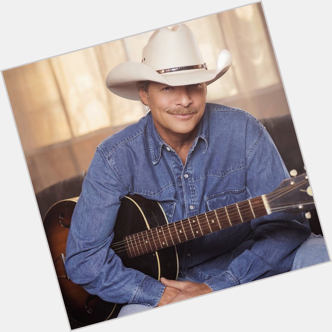 Happy 59th birthday to tho one and only Alan Jackson! 
