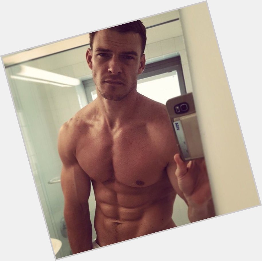 Happy 39th birthday to super sexy, hot as fuck, Alan Ritchson!   