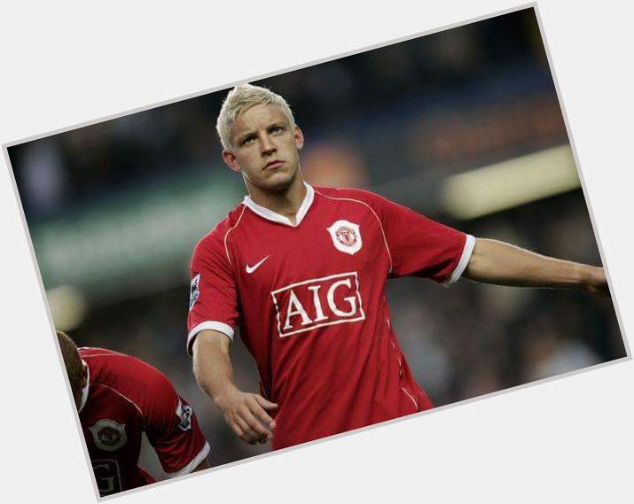   Happy 37th Birthday   to former    player Alan Smith 