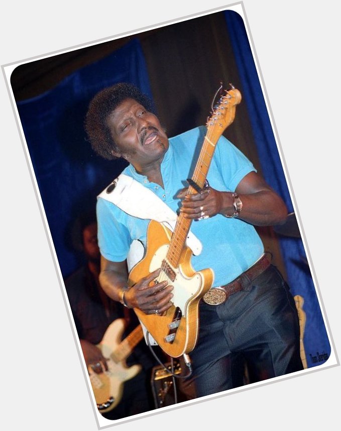 A big HAPPY BIRTHDAY to the Master of the Telecaster ,Mr.Albert Collins(Oct 1,1932-Nov,24-1993) 