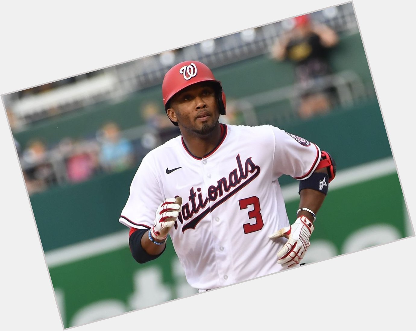 Happy birthday to 2015 ALCS MVP Alcides Escobar 