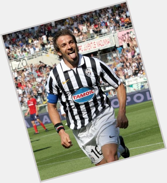 \"A true gentelman never leavs his lady\" - Alessandro Del Piero 

Happy birthday Captain, Leader, Legend.. 