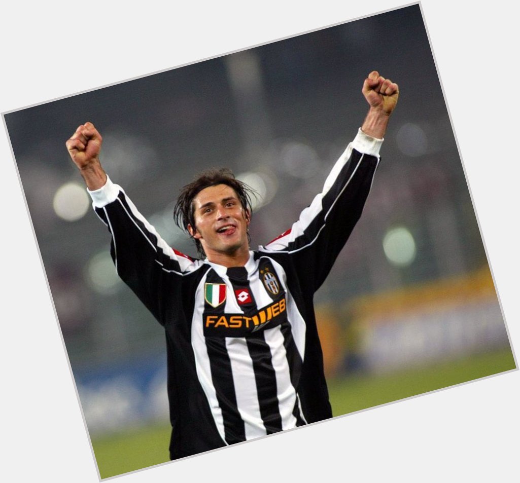 Happy birthday to Juventus legend Alessio Tacchinardi, who turns 44 today.

Games: 404
Goals: 15 : 15 