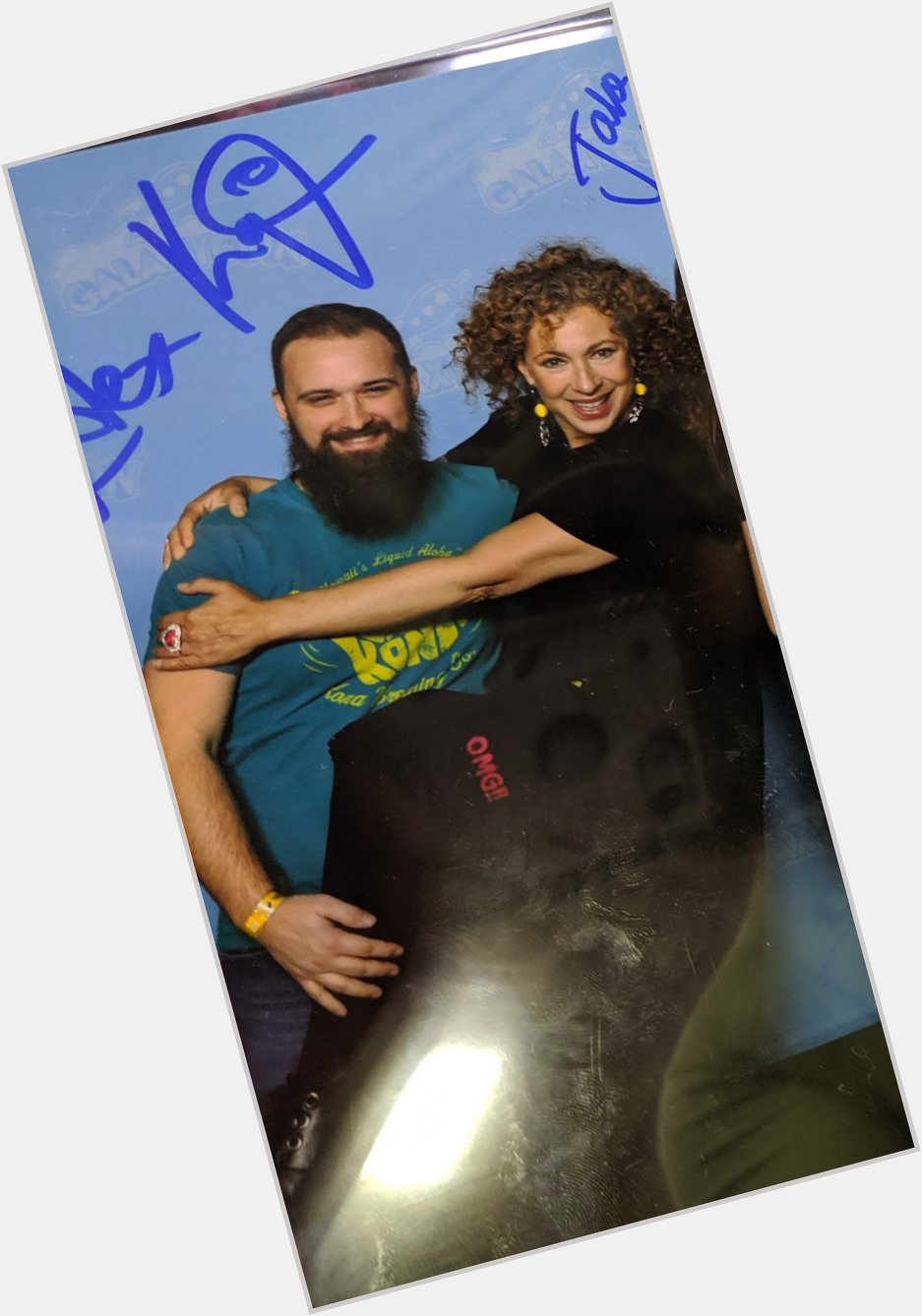 Happy birthday to Alex Kingston!  Here\s a picture from last year of her and Alex getting a bit touchy-feely. 