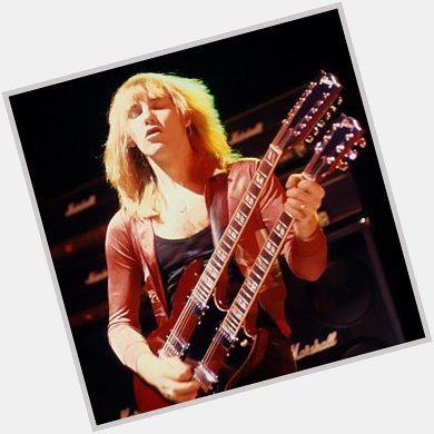 Happy birthday to the greatest underrated guitarist of all time! Alex Lifeson!!  