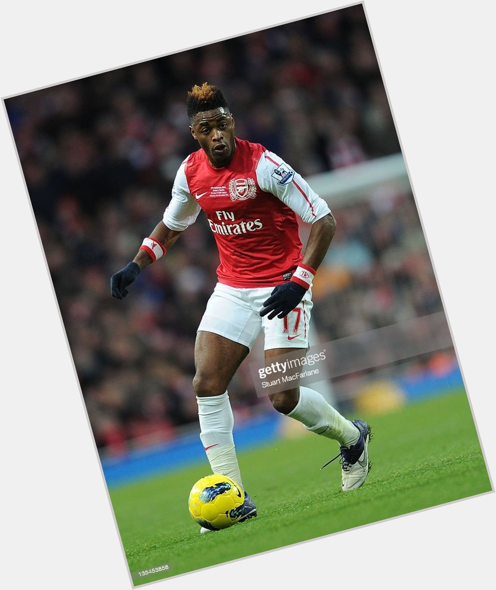 Happy 34th birthday,Alex Song.
Remember that Alex Song and Robin van Persie Link up  
