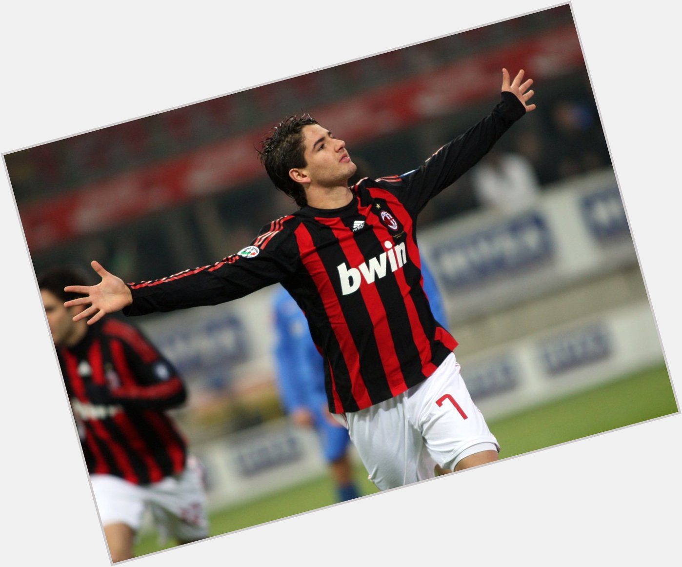 Happy 29th birthday to Alexandre Pato. He played 105 games for Milan and scored 63 goals. 