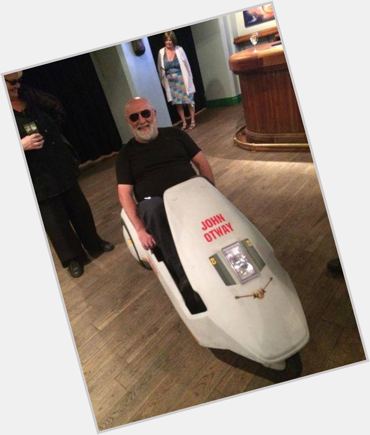 I know it was yesterday, but happy birthday to Alexei Sayle, pictured here sat in John Otway\s Sinclair C5. 
