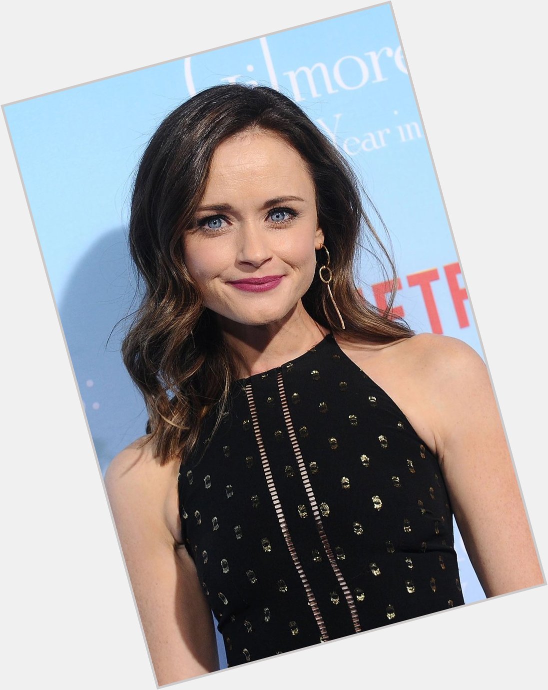 Happy Birthday to Alexis Bledel . 