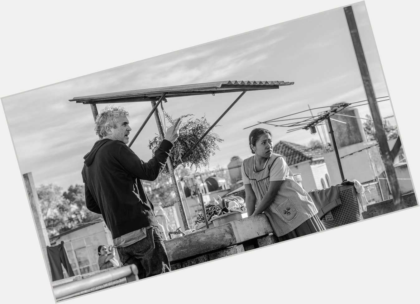 Happy Birthday to the singular Alfonso Cuarón pictured here behind the scenes directing Roma! 