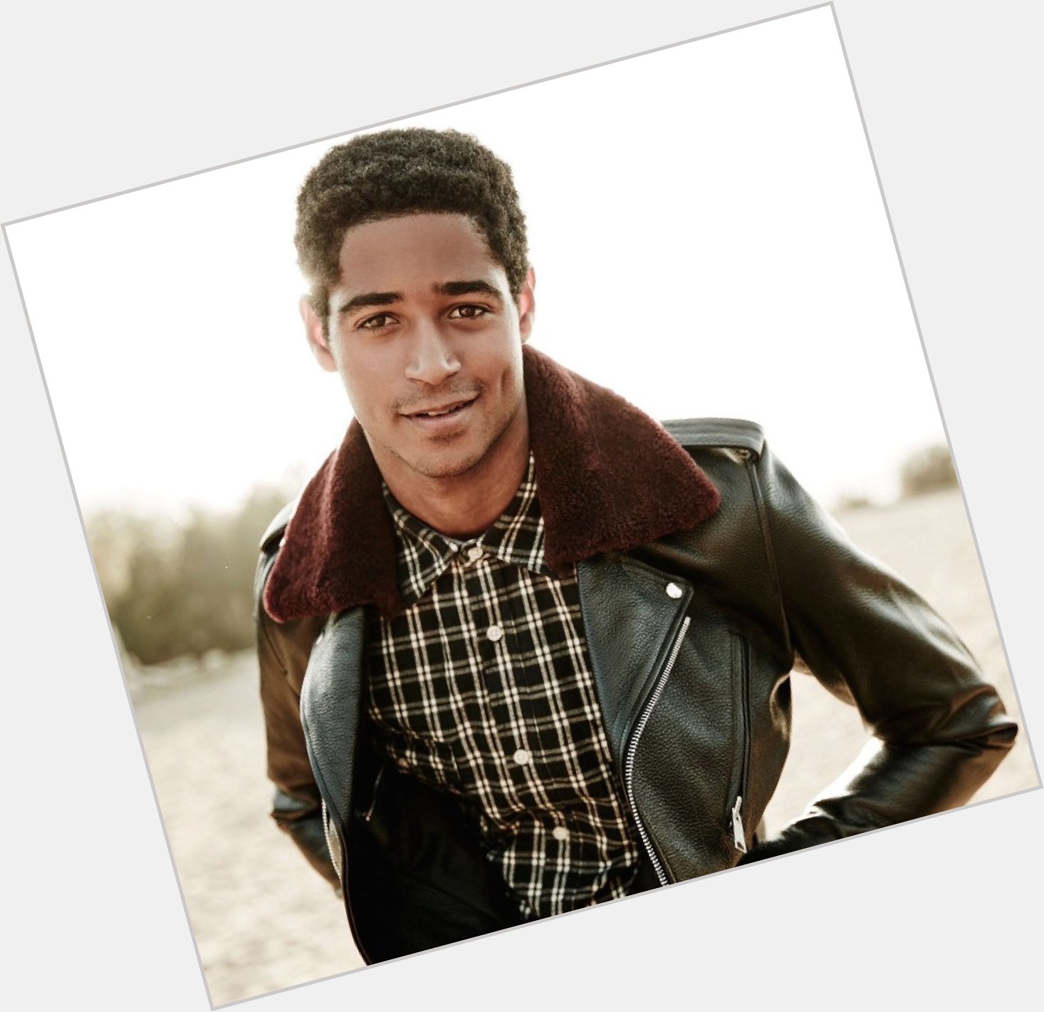 Happy 32nd Birthday to Alfred Enoch! He played Dean Thomas. 