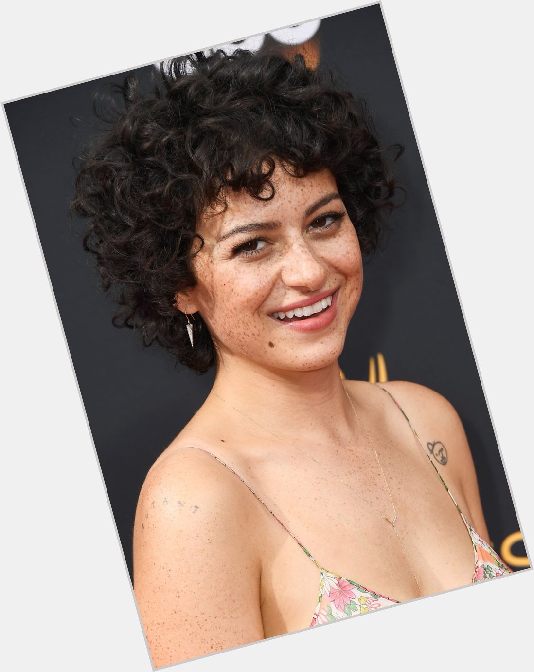 Today is alia shawkat\s birthday!!!!   happy b-day to this queen ily    