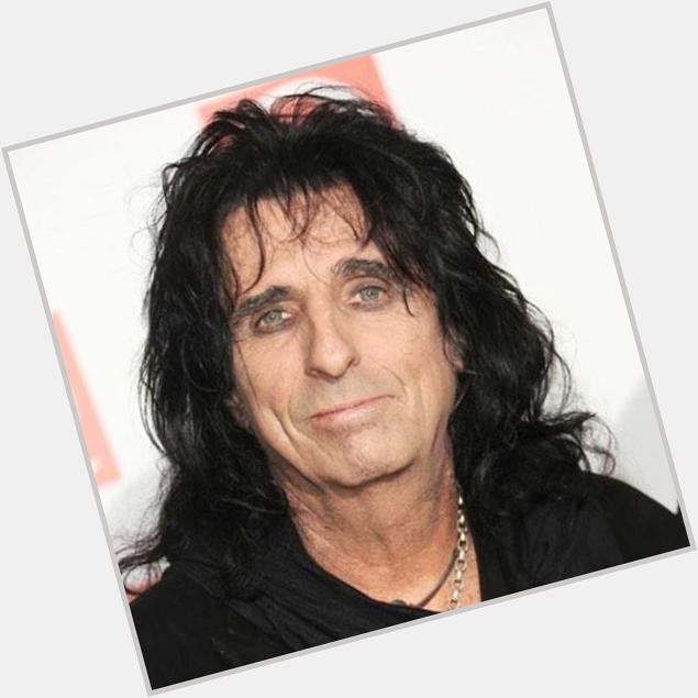 Happy birthday to the man with the face made for radio. The great singer, songwriter, and radio host Alice Cooper. 