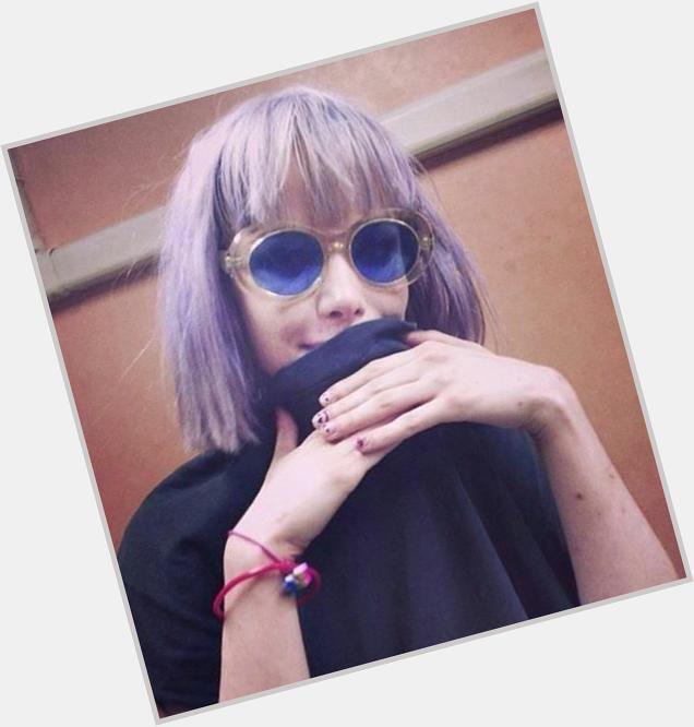 HAPPY BIRTHDAY TO THE FREAKIN COOL BEAUTIFUL TALENTED ALICE GLASS I LOVE U WITH ALL MY HEA        