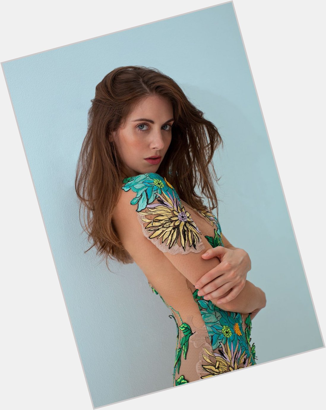Happy Birthday to Alison Brie.
(December 29, 1982) 