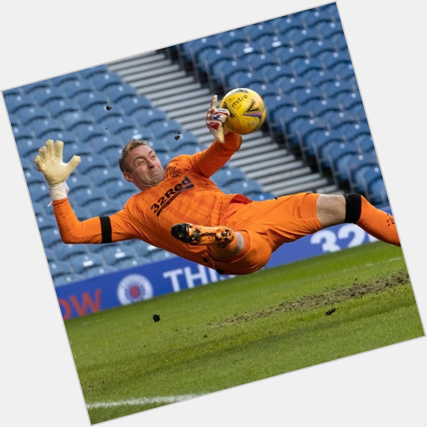    happy birthday Allan McGregor     