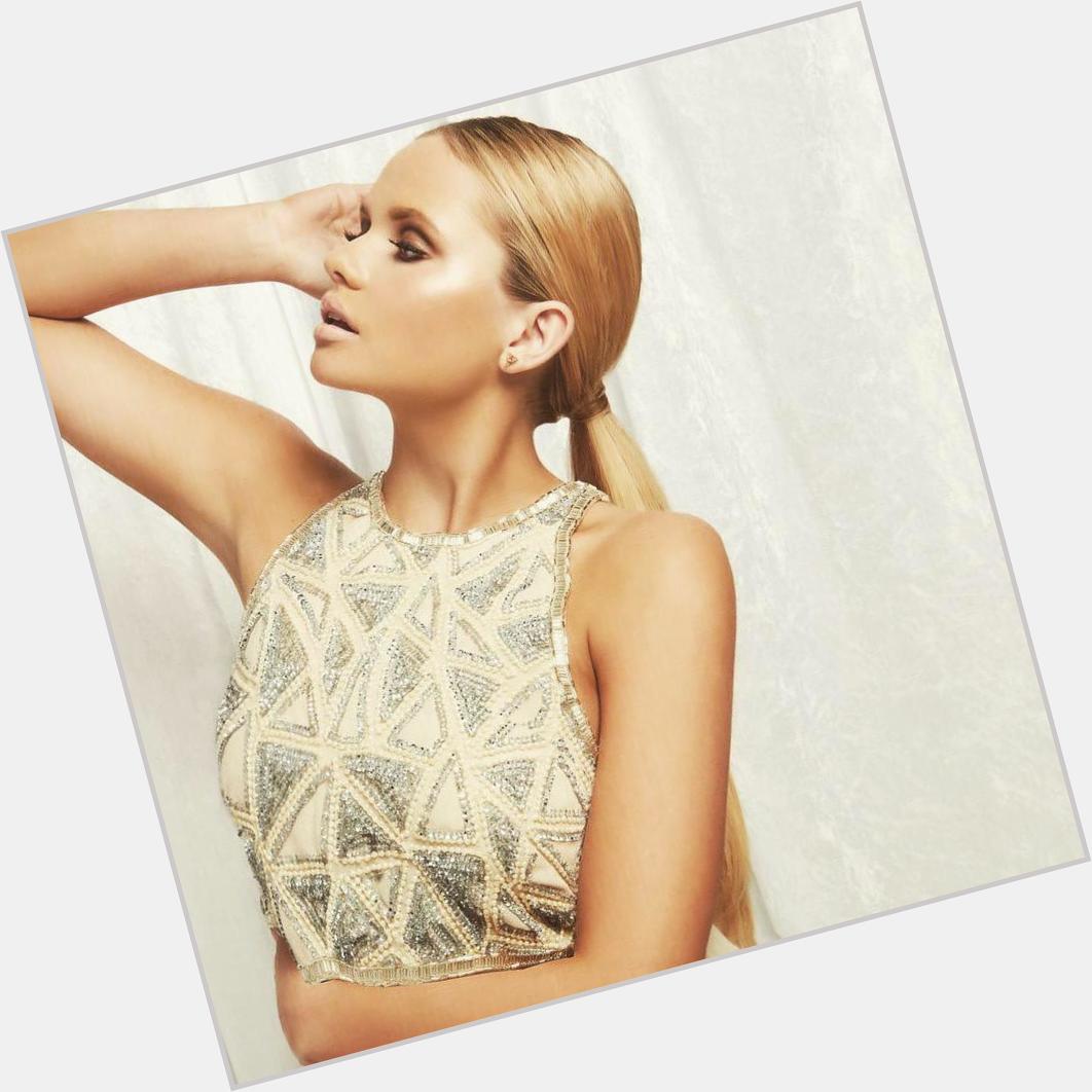 Happy Birthday to the adorable singer Alli Simpson. We hope you will have an amazing day! Xo 