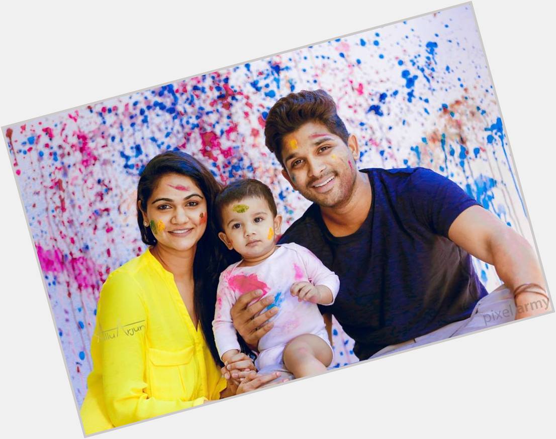 Wishing a very Happy Birthday to stylish star Allu Arjun!
With his family
Photo by : Google 