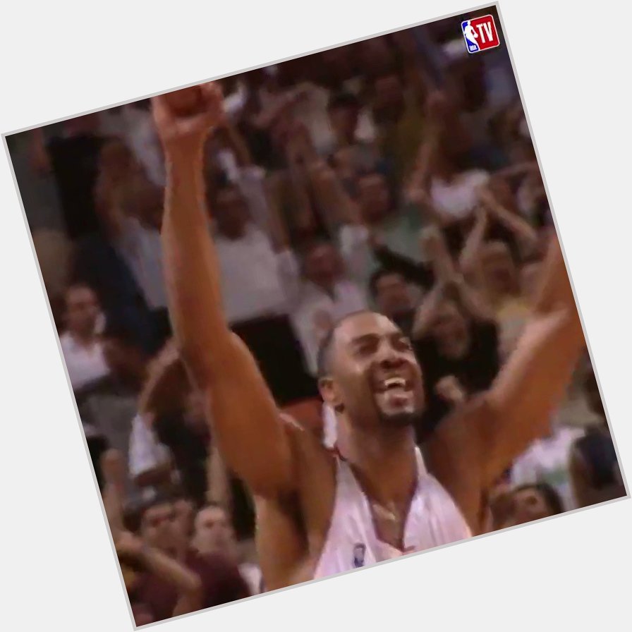Happy Birthday to NBA Champion Alonzo Mourning. One of the greatest rim protectors to ever play.     ( : 