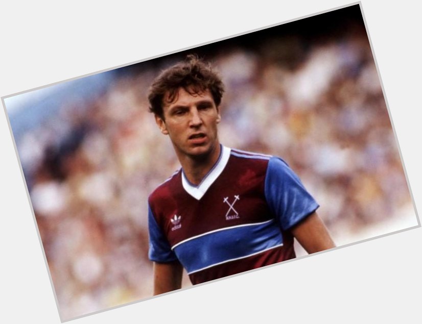 A very Happy Birthday to West Ham legend Alvin Martin, who turns 6  0  today!   
