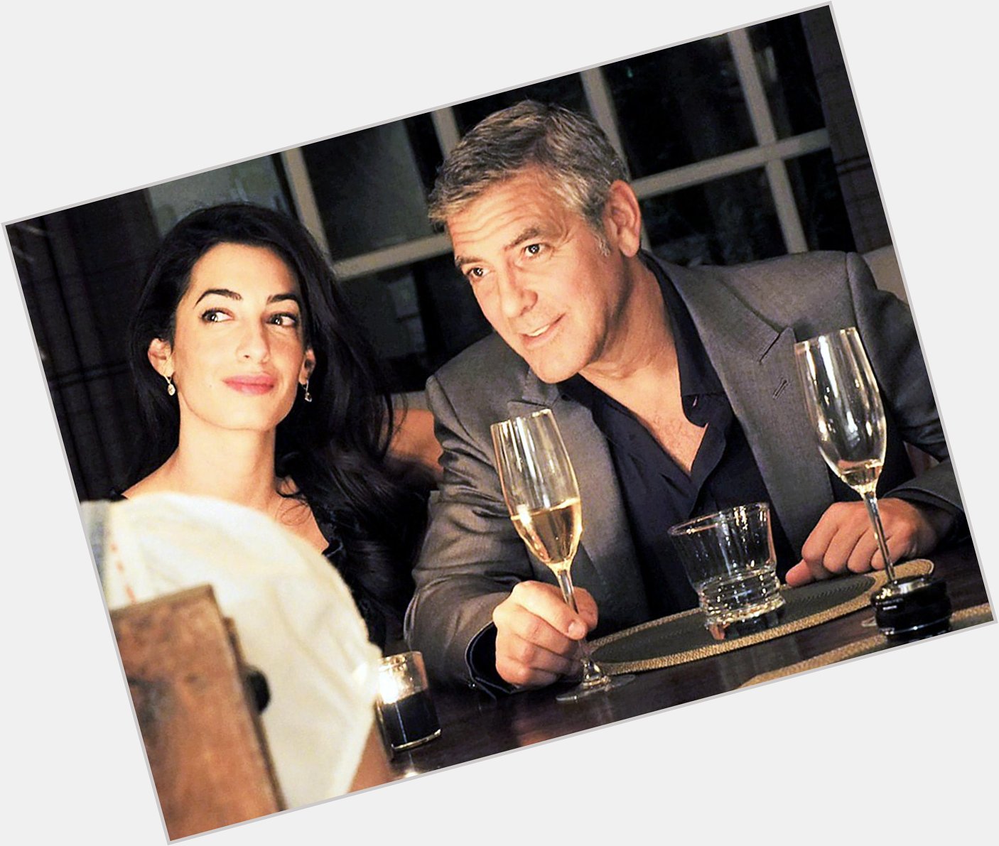 Happy Birthday : Amal Alamuddin alias Mme Clooney fête ses 37 ans! Un = un joyeux anniversaire à elle ! 