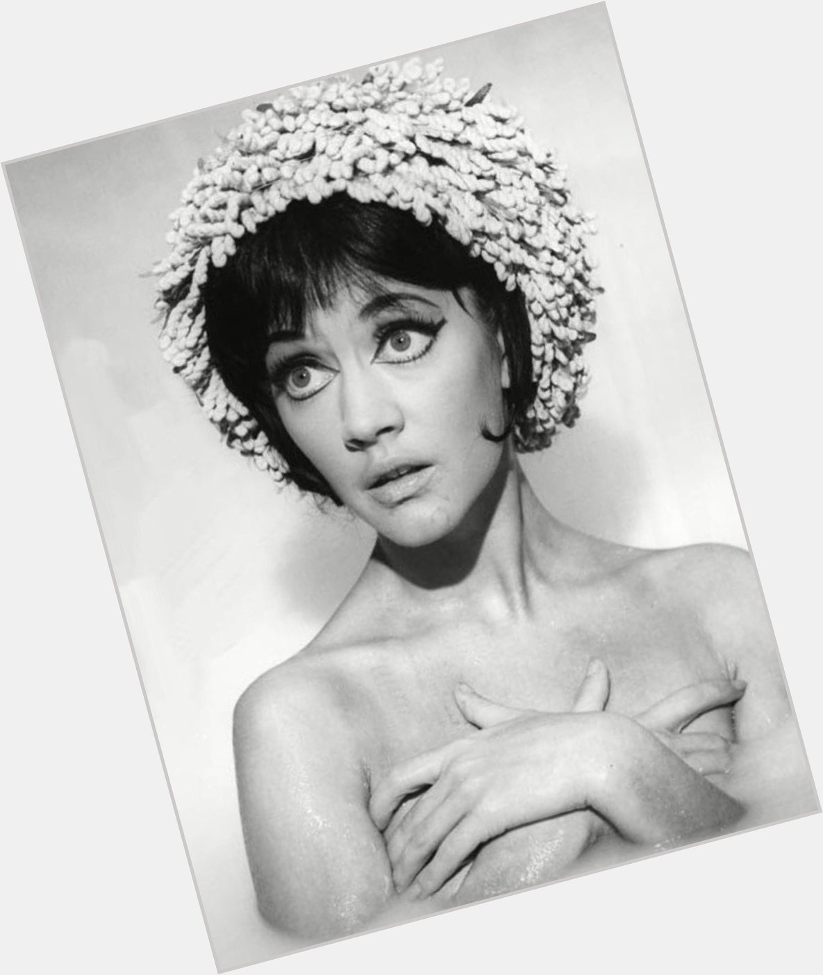 Happy 82nd birthday to the funny & feisty Amanda Barrie. Shown in 1964\s Carry on Cleo (her second Carry On film). 