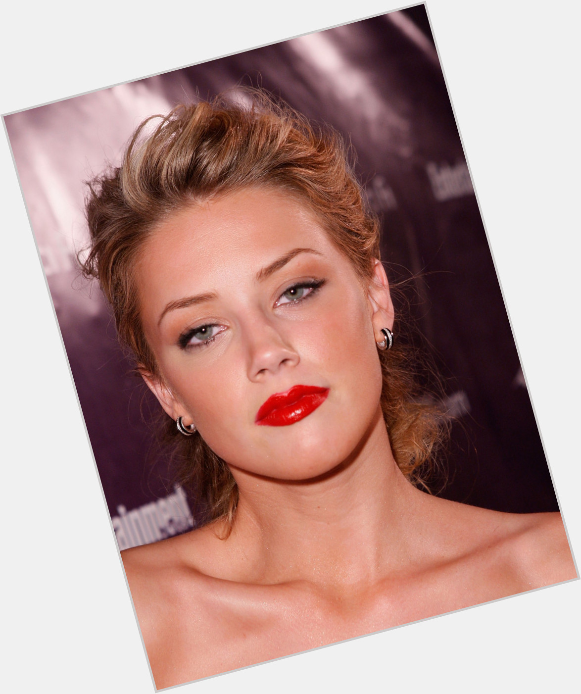 Today is Amber Heard Day. Happy Birthday to this gorgeous and talented actress. 