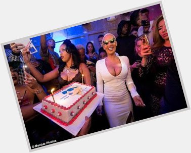 Amber Rose at 32nd, Happy birthday to her.(Photos)  