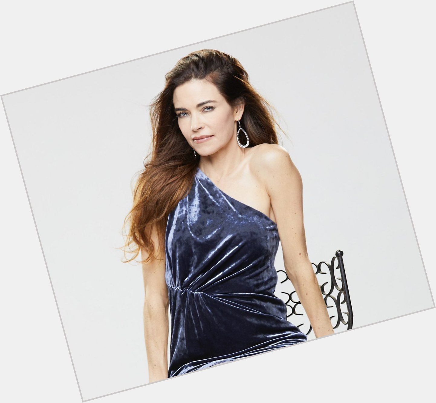 Join us in wishing Amelia Heinle a very Happy Birthday!!    
