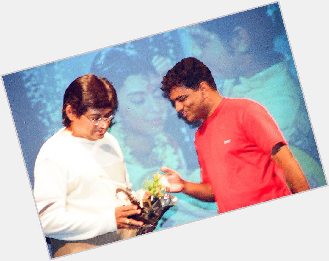 Happy Birthday Amit Kumar ! Pics from the 2005 show: Amit and a surprise guest- Raj Thackeray, staunch RD fan himself 