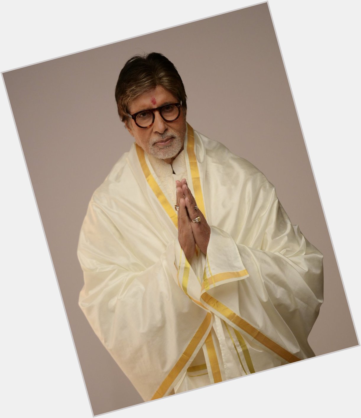  Happy Birthday Diamond of Bollywood. Amitabh Bachchan 