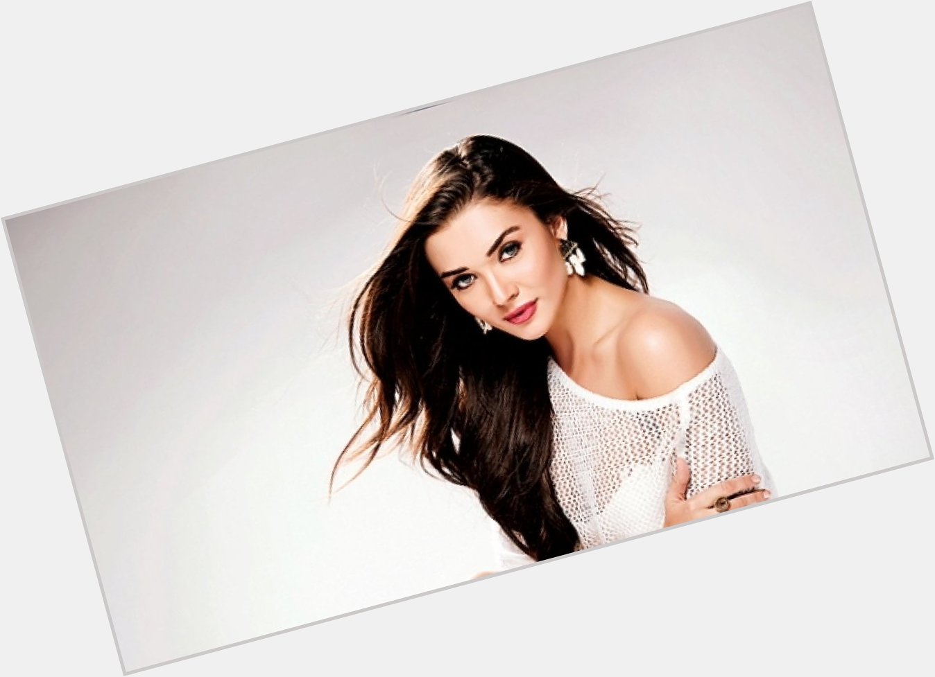 Join us in Wishing a very happy birthday to Amy Jackson  