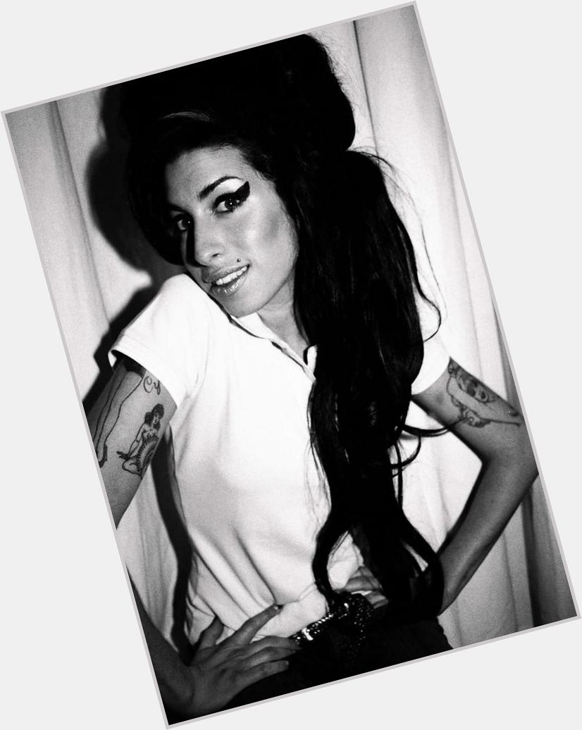 Happy birthday to the queen of queens the beautiful and talented Amy Winehouse. 