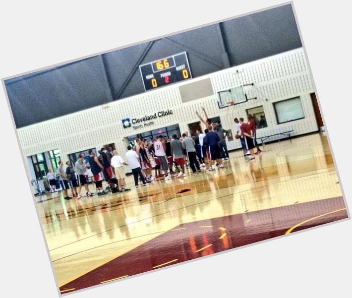 Heres the all gathered around Anderson Varejao singing Happy Birthday to him after practice today 