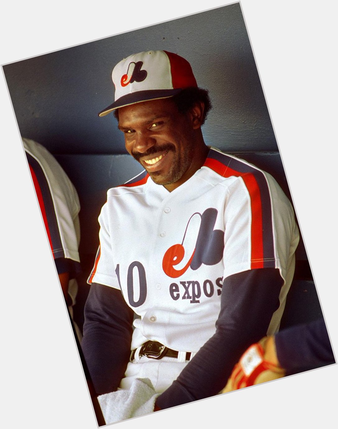 Happy birthday to former  all-star Andre Dawson, who turns 61 today! 