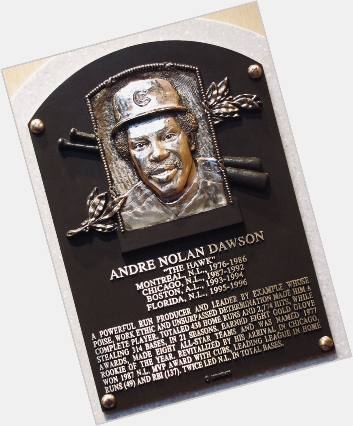 Happy birthday to legend Andre Dawson!

I corrected your plaque for you. 
