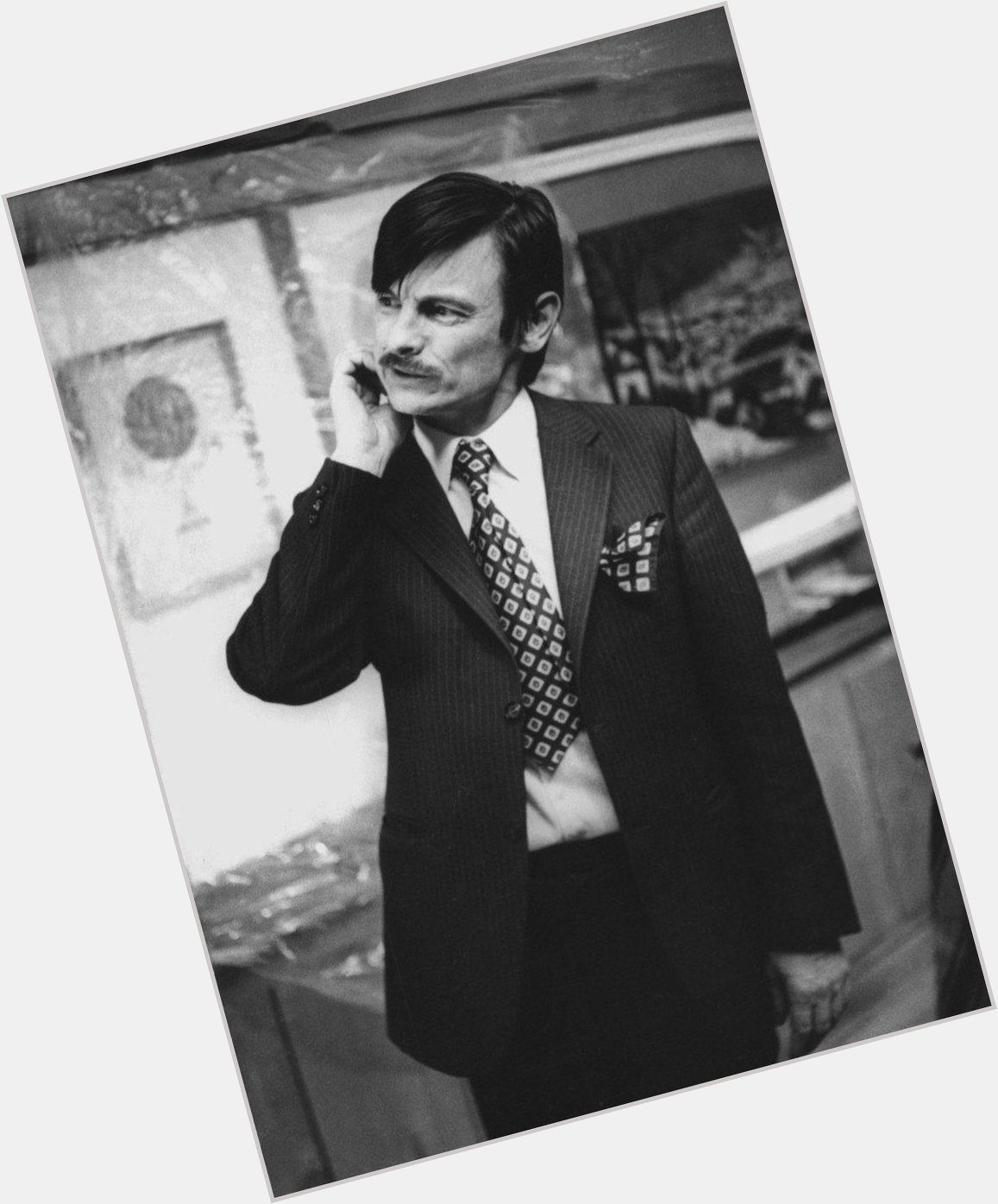 I just wanna wish the ultimate drip king, Mr. Andrei Tarkovsky, a really Happy Birthday wherever he is <3 