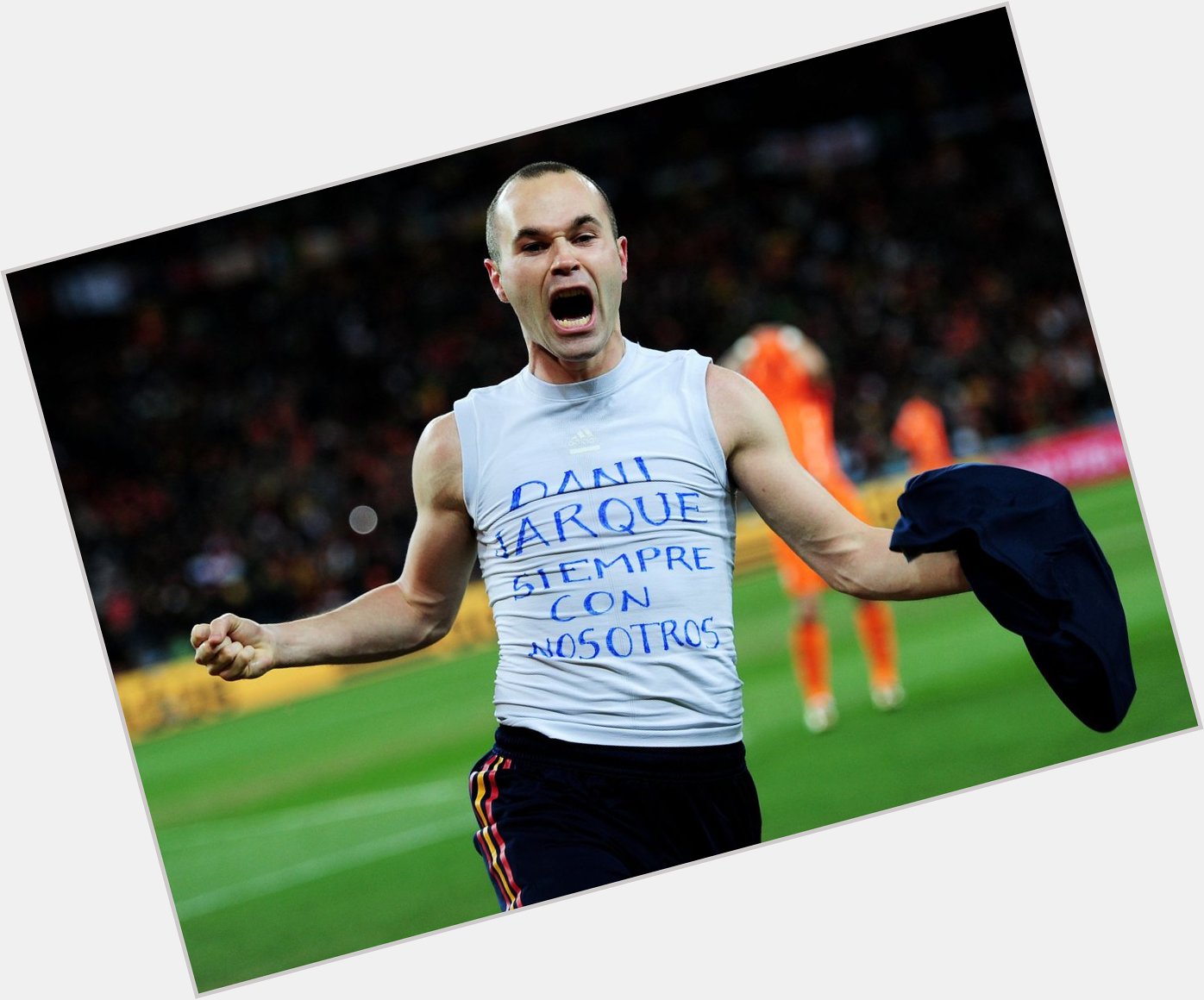 Happy birthday to Barcelona captain Andres Iniesta 

He has given us too many great moments 

Living legend 